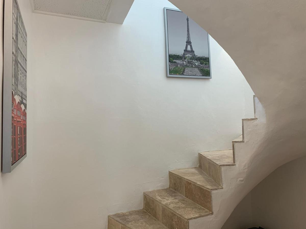 Bel Appartement Terrasse 4 Etoiles Intra Muros Aigues-Mortes Dış mekan fotoğraf
