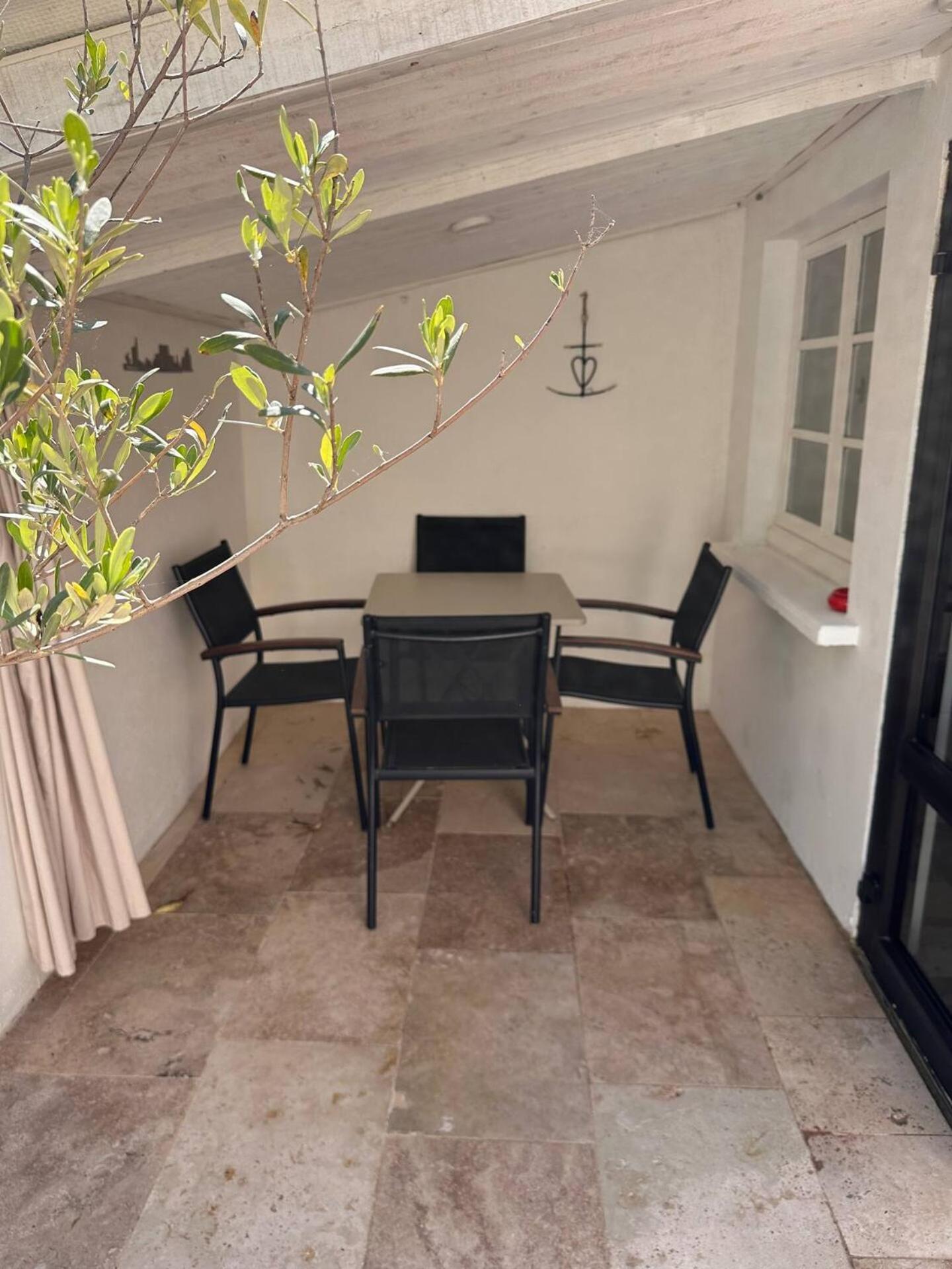 Bel Appartement Terrasse 4 Etoiles Intra Muros Aigues-Mortes Dış mekan fotoğraf